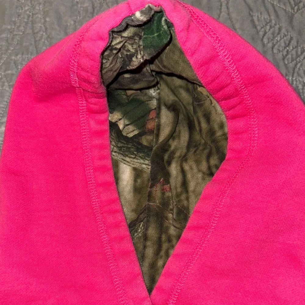 Girls Pink Hoodie with Camouflage Browning deer Logo size youth medium - Picture 3 of 6